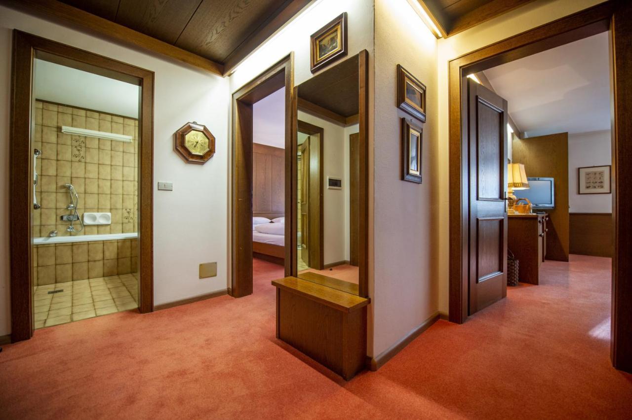 Apartments Meisules โอติเซ ภายนอก รูปภาพ
