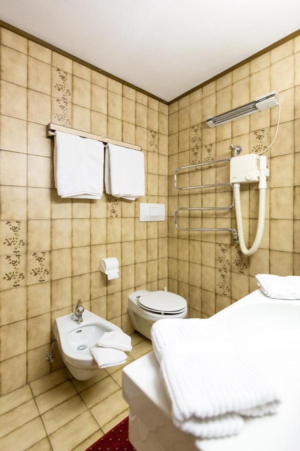 Apartments Meisules โอติเซ ภายนอก รูปภาพ